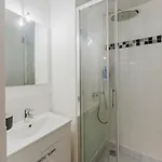 Centre: 2bed 2bath Apartment!