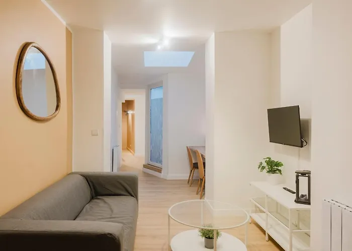 Centre: 2bed 2bath Apartment! 公寓 里尔