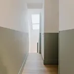Centre: 2bed 2bath Apartment!