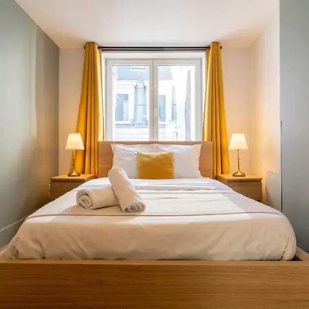 아파트 Centre: 2bed 2bath Apartment!