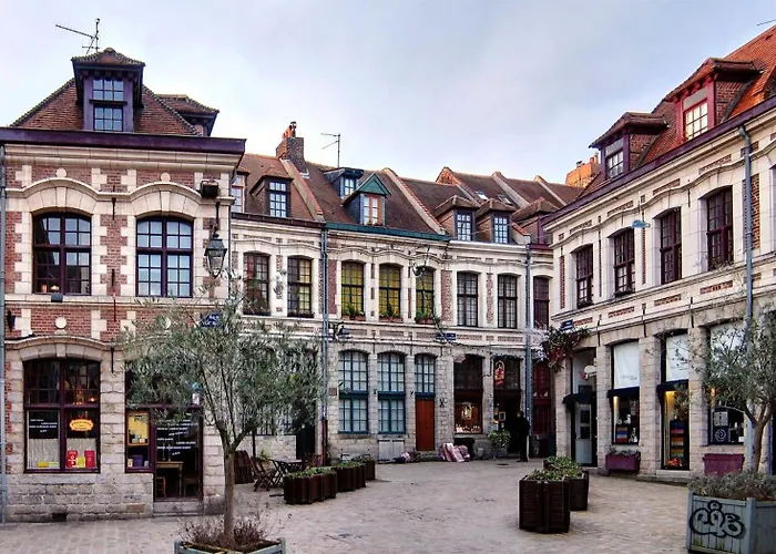 Centre: 2bed 2bath Apartment! * Lille